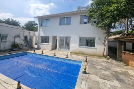Sobrado à venda com 6 suítes em Alto de Pinheiros, São Paulo, SP