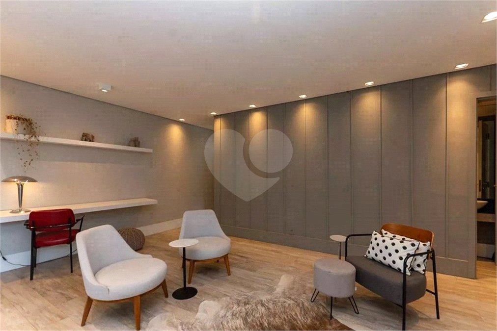 Apartamento à venda com 3 quartos, sendo 2 suítes, em Água Branca, São Paulo, SP