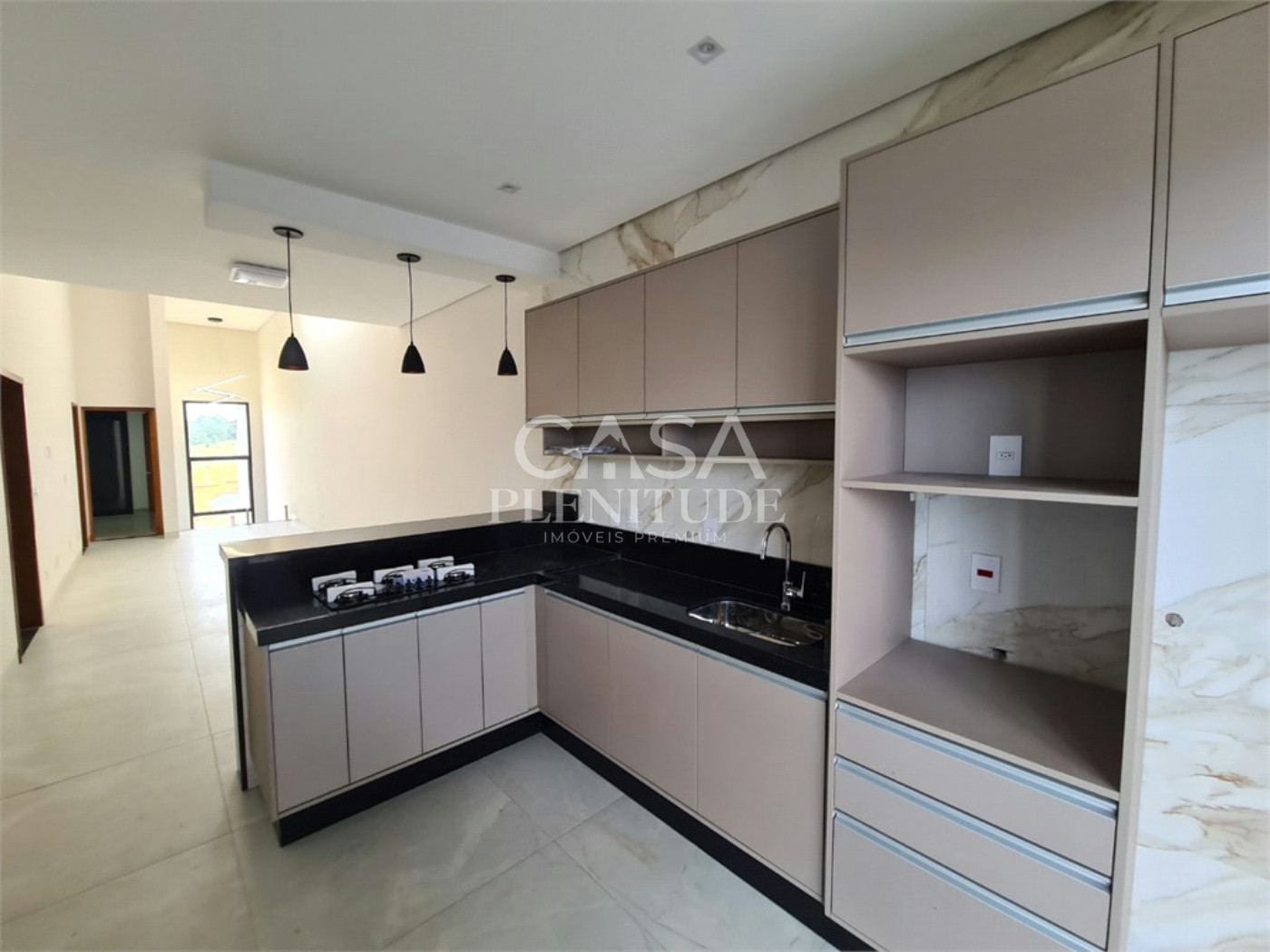 Casa em condomínio à venda com 5 quartos, sendo 3 suítes, em Wanel Ville, Sorocaba, SP