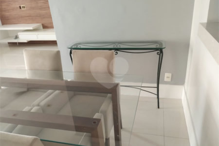 Apartamento para alugar com 2 quartos, sendo 1 suíte, em Vila Invernada, São Paulo, SP