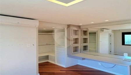 Apartamento para alugar com 2 suítes em Vila Andrade, São Paulo, SP