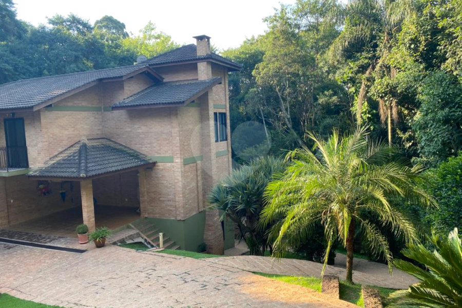 Casa à venda com 2 suítes no condomínio Residencial Cantareira, Mairiporã - SP