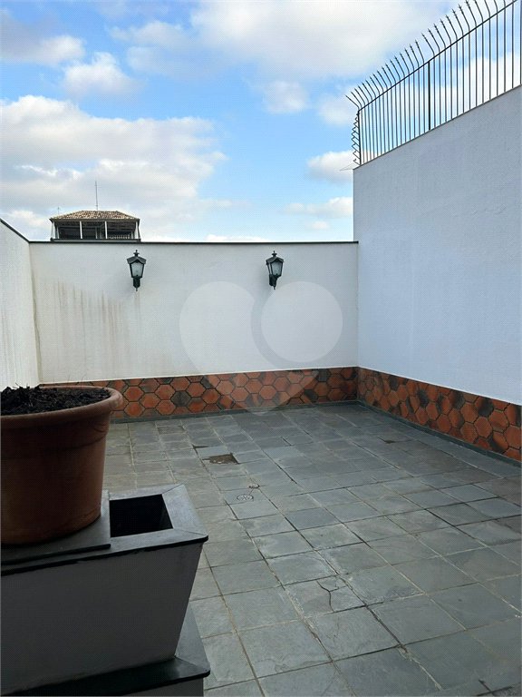 Sobrado à venda com 3 quartos, sendo 1 suíte, em Vila Nivi, São Paulo, SP