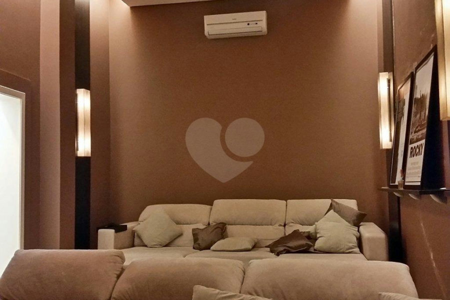 Casa à venda com 6 quartos, sendo 3 suítes, no condomínio Travessa Manuel Antônio Ferreira,85, São Paulo - SP