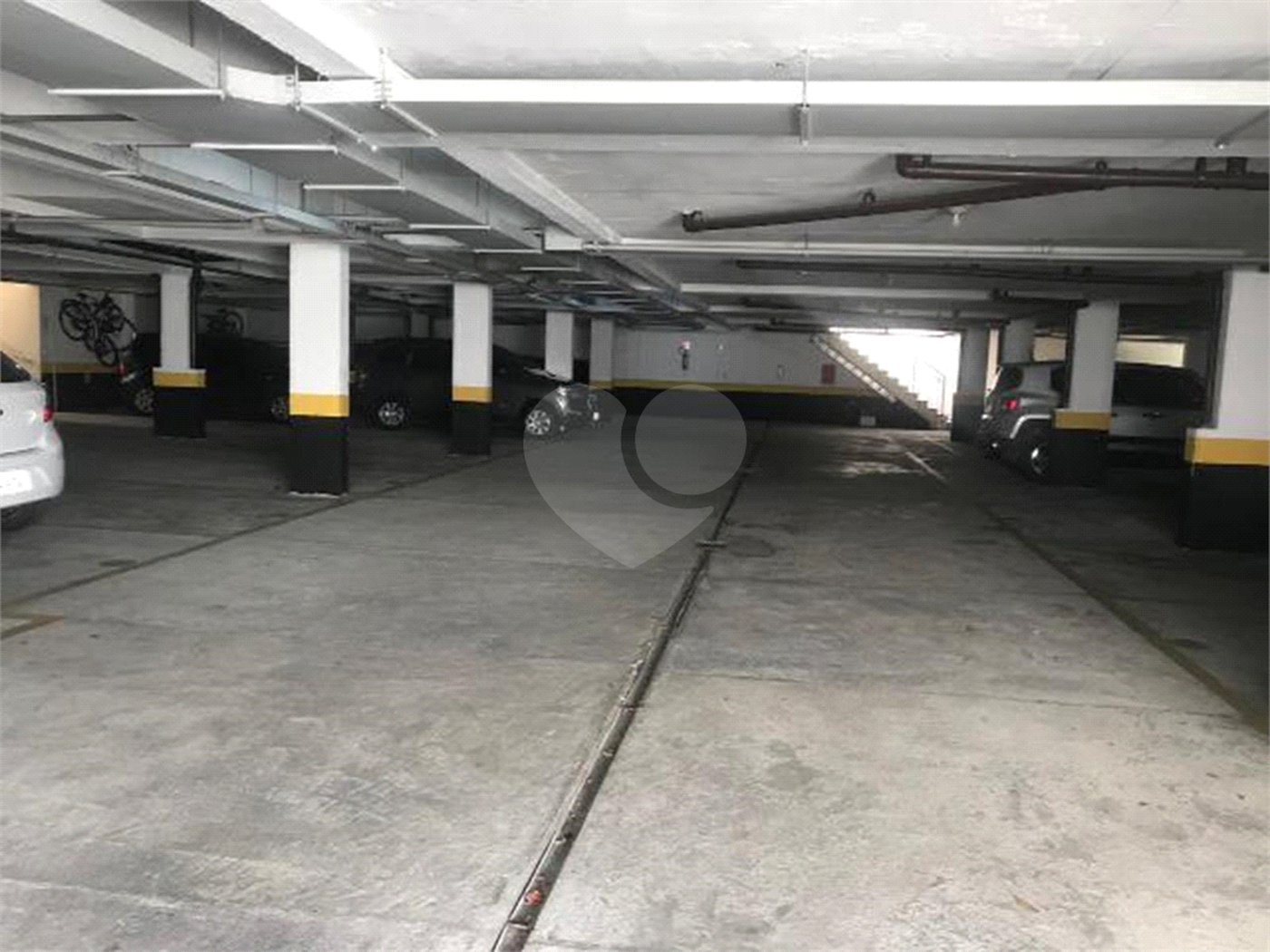 Casa à venda com 3 quartos, sendo 1 suíte, no condomínio Villas de São Francisco, São Paulo - SP