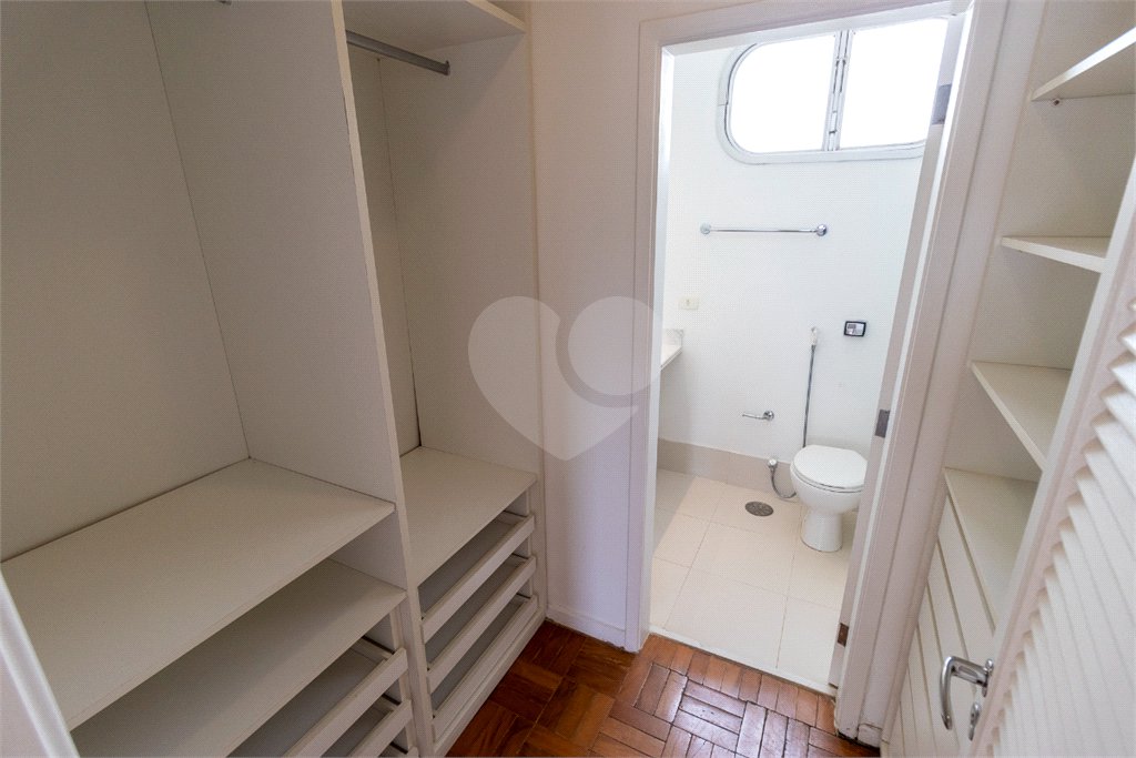 Apartamento à venda com 3 quartos, sendo 1 suíte, em Vila Sofia, São Paulo, SP