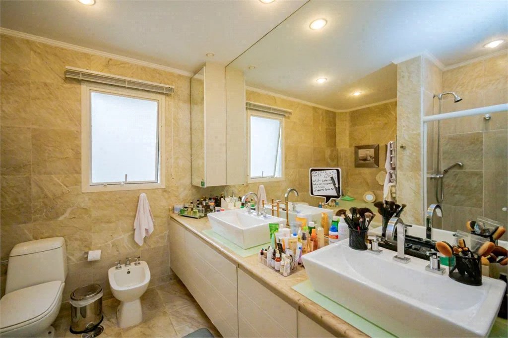 Apartamento à venda com 4 quartos, sendo 2 suítes, em Vila Suzana, São Paulo, SP