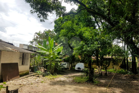 Terreno à venda em Interlagos, São Paulo, SP