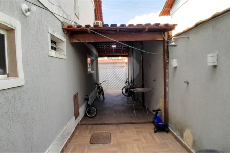 Casa à venda com 3 quartos, sendo 1 suíte, em Campo Grande, Rio de Janeiro, RJ
