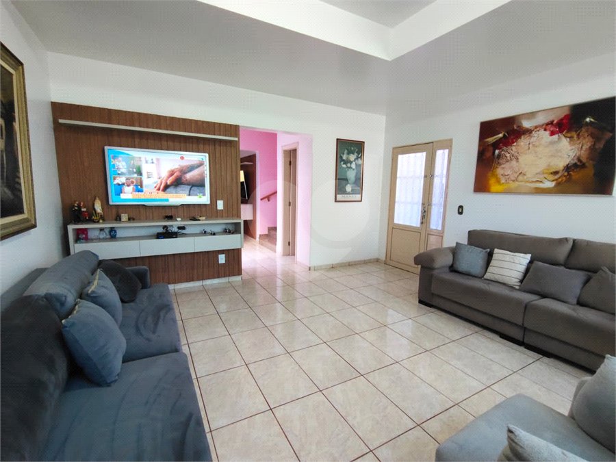 Casa à venda com 5 quartos, sendo 3 suítes, no Centro, Itapetininga, SP