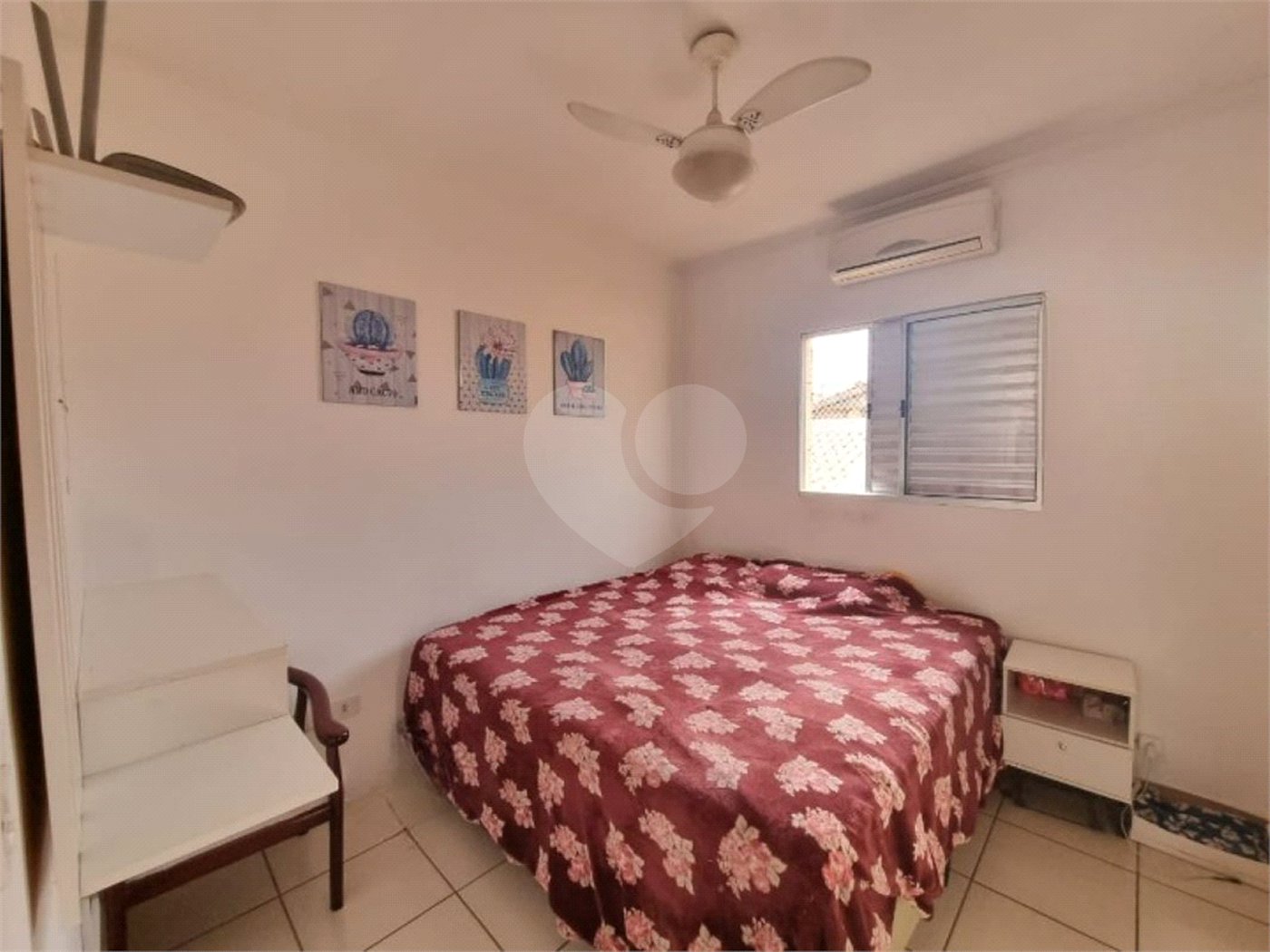 Casa à venda com 3 quartos, sendo 1 suíte,  no condomínio Bella Vista, Sorocaba - SP