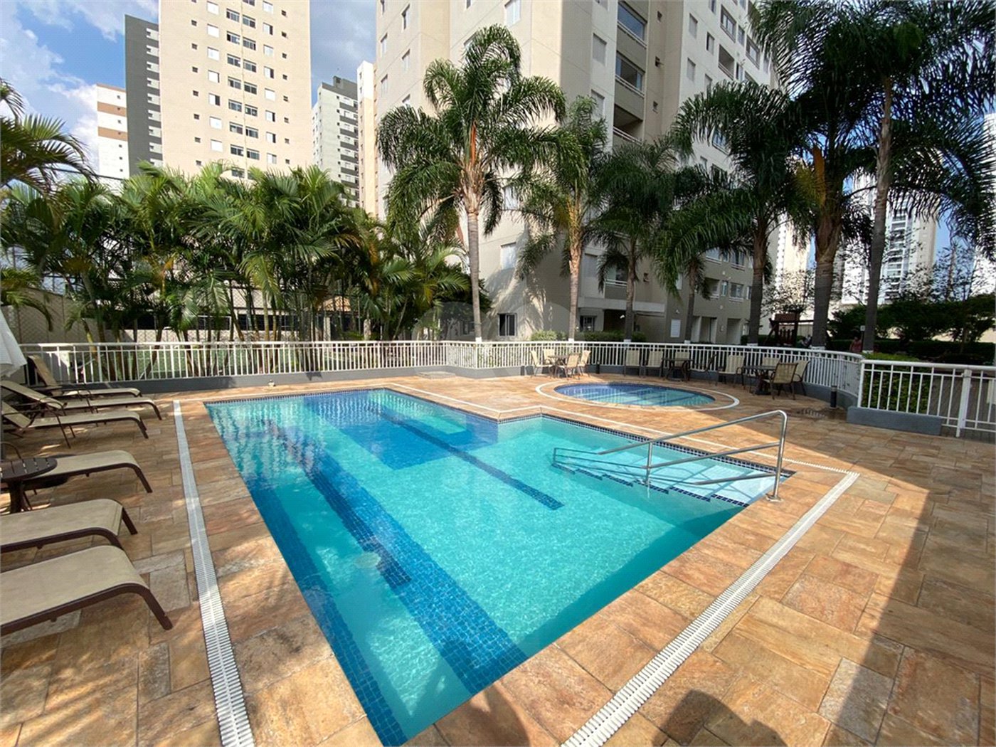 Apartamento à venda com 2 quartos, sendo 1 suíte, em Água Branca, São Paulo, SP
