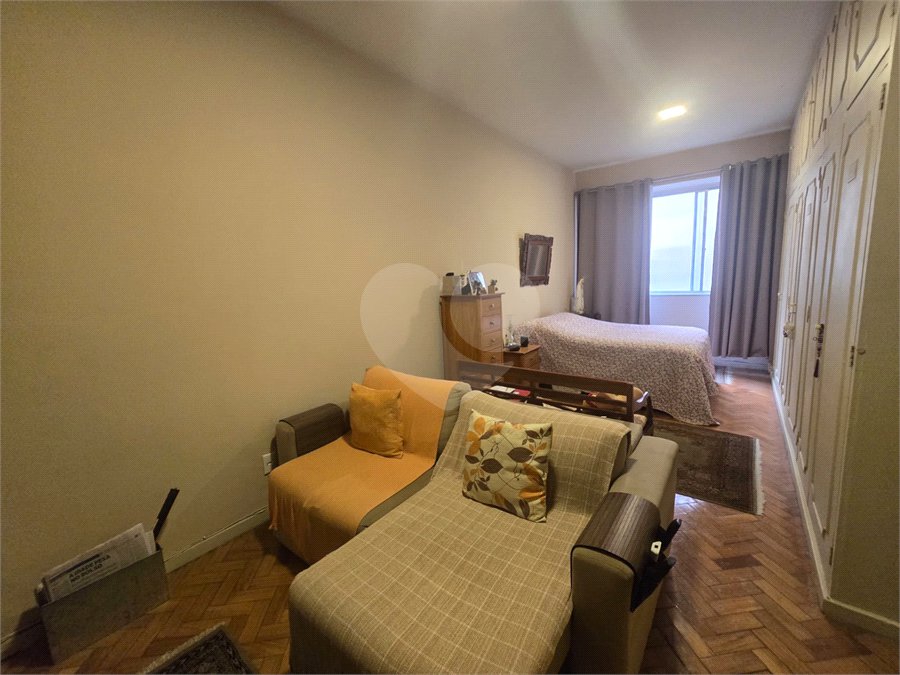 Apartamento à venda com 4 quartos, sendo 1 suíte, em Copacabana, Rio de Janeiro, RJ