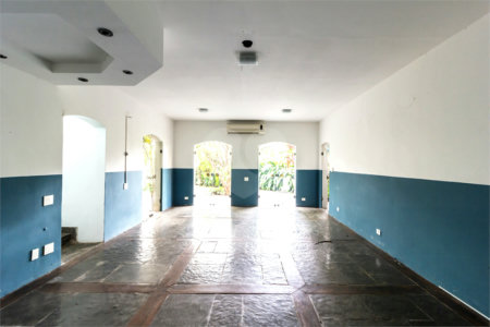 Casa à venda com 4 quartos, sendo 1 suíte, em Jardim das Bandeiras, São Paulo, SP