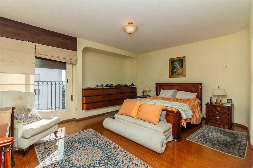 Apartamento à venda com 4 quartos, sendo 3 suítes, em Vila Andrade, São Paulo, SP