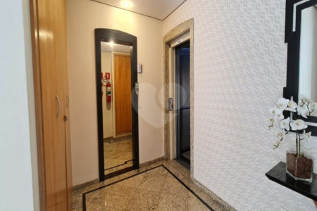 Apartamento à venda com 3 quartos, sendo 1 suíte,  em Vila Gilda, Santo André, SP