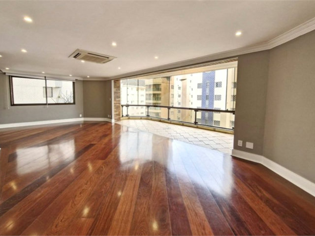 Apartamento à venda com 4 quartos, sendo 3 suítes,  em Brooklin, São Paulo, SP