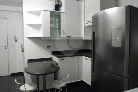 Apartamento à venda com 3 quartos, sendo 2 suítes,  em Cidade São Francisco, São Paulo, SP