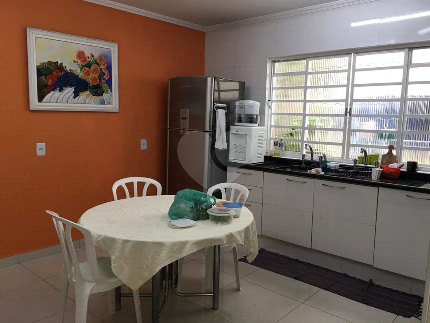 Sobrado à venda com 4 quartos, sendo 3 suítes,  em Tremembé, São Paulo, SP