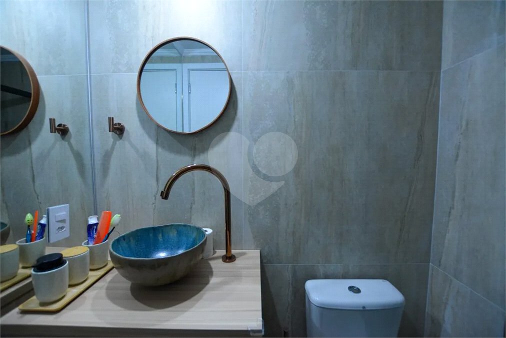 Apartamento à venda com 2 quartos, sendo 1 suíte, em Ferreira, São Paulo, SP
