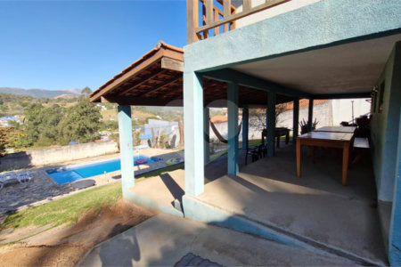 Chácara à venda com 3 quartos, sendo 1 suíte, em Jardim Estância Brasil, Atibaia, SP