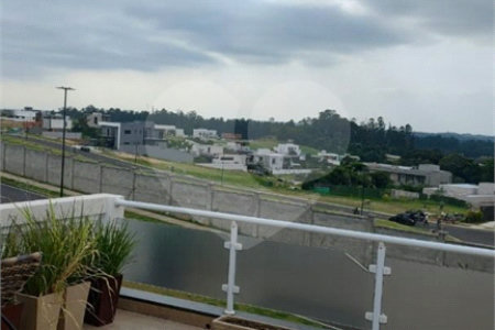 Casa à venda com 4 quartos, sendo 1 suíte, no condomínio Green View Residdence, Indaiatuba - SP