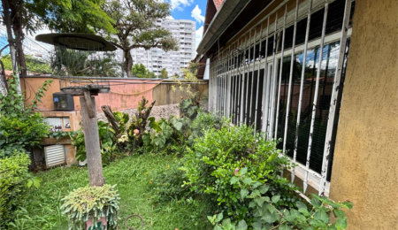 Casa à venda com 3 quartos no condomínio Santa Terezinha, São Paulo - SP