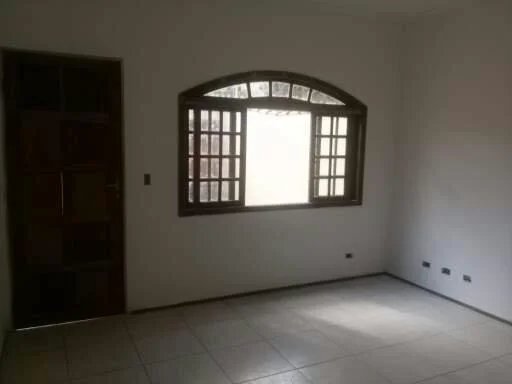 Sobrado à venda com 3 quartos, sendo 2 suítes,  em Jardim Monte Kemel, São Paulo, SP