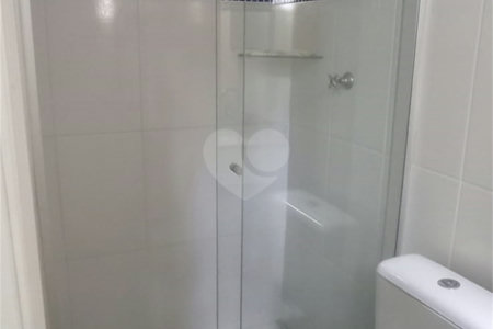 Casa à venda com 2 suítes no condomínio Residencial Pavoni I, São Paulo - SP