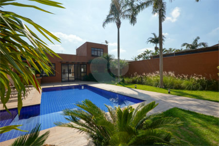 Casa à venda com 4 quartos, sendo 2 suítes, em Interlagos, São Paulo, SP