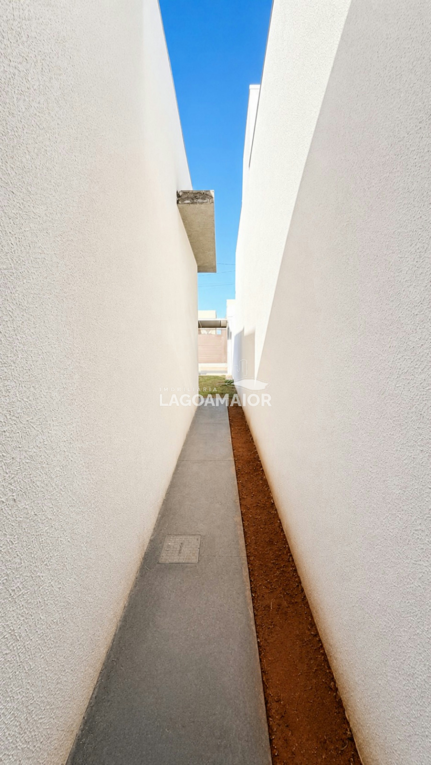 Casa à venda com 2 quartos em Jardim dos Ipes, Três Lagoas, MS