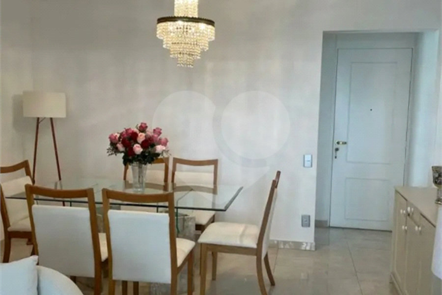 Apartamento à venda com 3 quartos, sendo 1 suíte, em Morumbi, São Paulo, SP