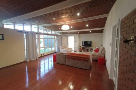 Casa à venda com 4 quartos, sendo 3 suítes,  no Centro, Itapetininga, SP
