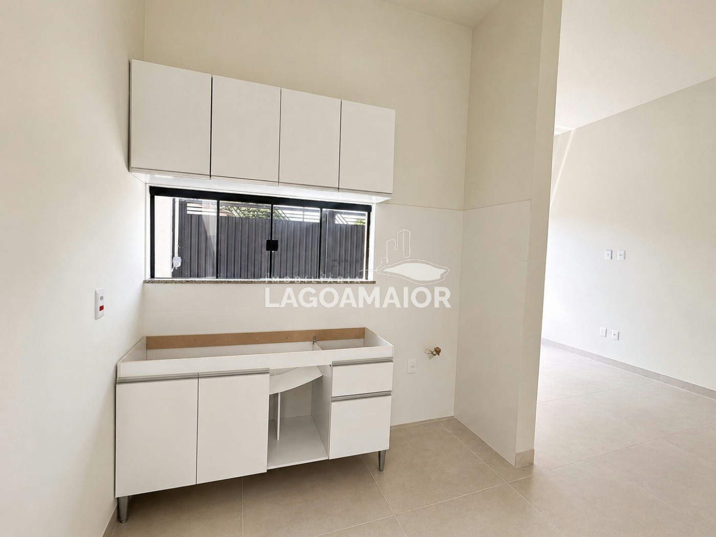 Casa à venda com 2 quartos, sendo 1 suíte, em Vila Nova, Três Lagoas - MS