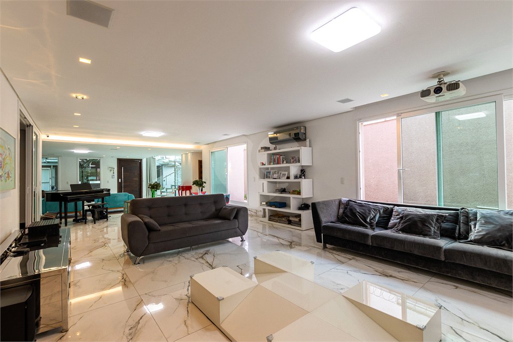Casa à venda com 4 suítes em Alto da Lapa, São Paulo, SP