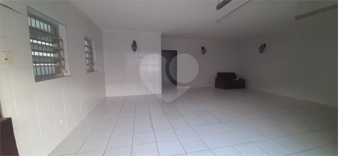 Sobrado à venda com 5 quartos, sendo 1 suíte,  em Vila Rosália, Guarulhos, SP