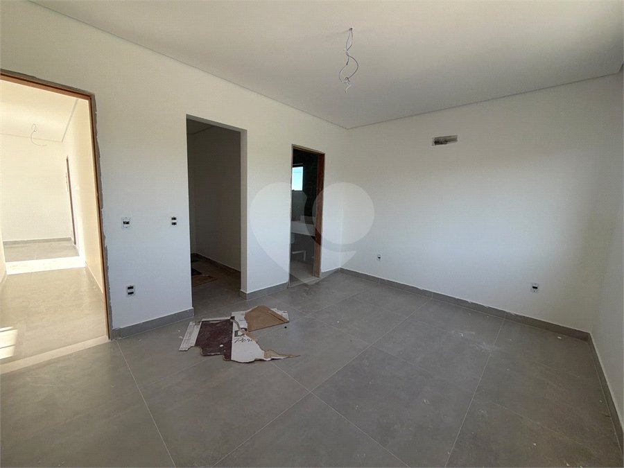 Casa em condomínio à venda com 4 quartos, sendo 3 suítes, em Ogiva, Cabo Frio, RJ