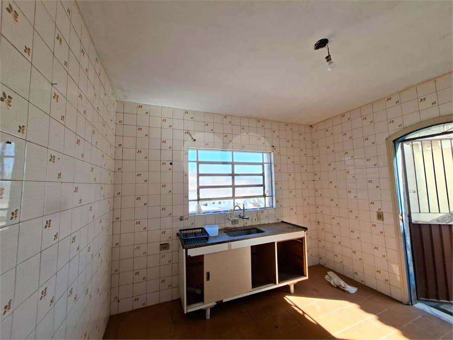 Sobrado à venda com 3 quartos, sendo 1 suíte,  em Jardim Esmeralda, São Paulo, SP