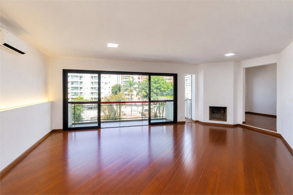 Apartamento à venda com 3 quartos, sendo 1 suíte, em Vila Mascote, São Paulo, SP