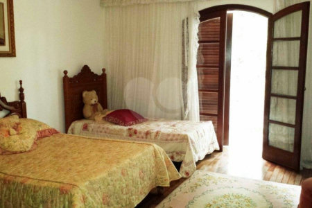 Sobrado à venda com 3 quartos, sendo 2 suítes, em Jardim Marajoara, São Paulo, SP