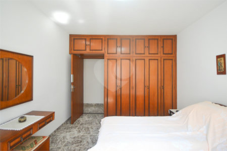 Casa à venda com 3 quartos, sendo 1 suíte, em Planalto Paulista, São Paulo, SP