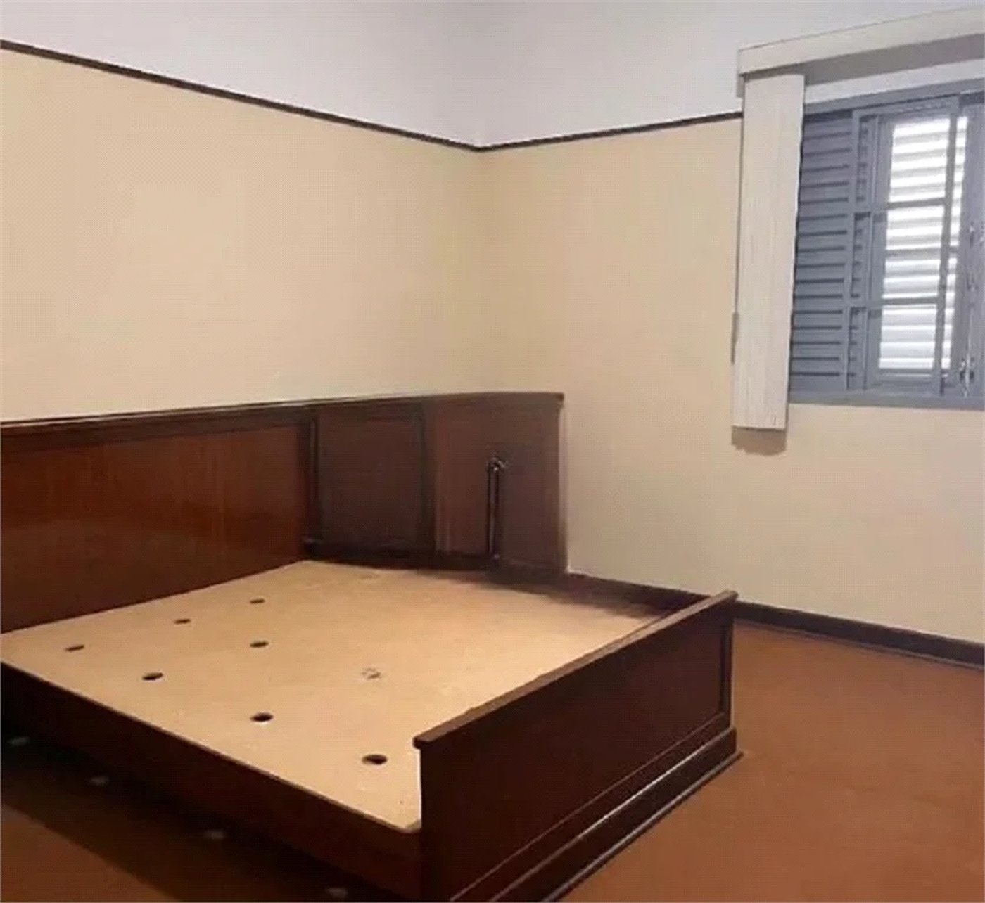 Sobrado à venda com 4 quartos, sendo 1 suíte,  em Alto da Lapa, São Paulo, SP