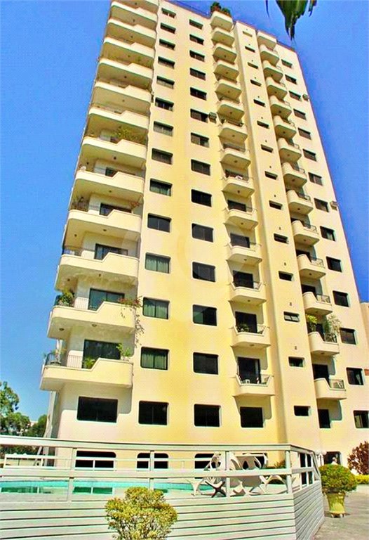 Apartamento à venda com 4 quartos, sendo 3 suítes,  em Vila Andrade, São Paulo, SP