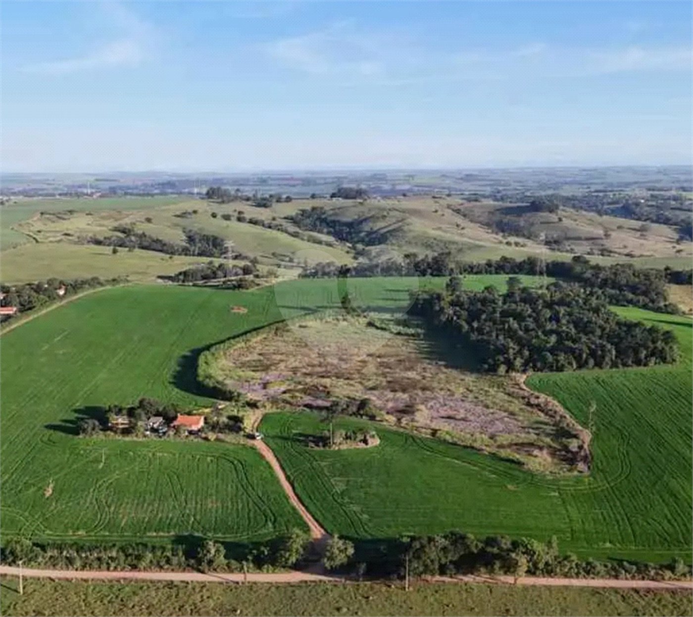 Sítio à venda com 2 quartos em Área Rural de Pereiras, Pereiras, SP