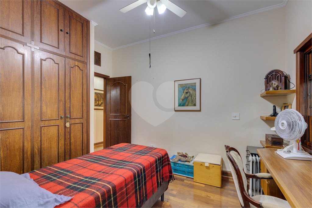 Casa Térrea à venda com 3 suítes em Granja Julieta, São Paulo, SP