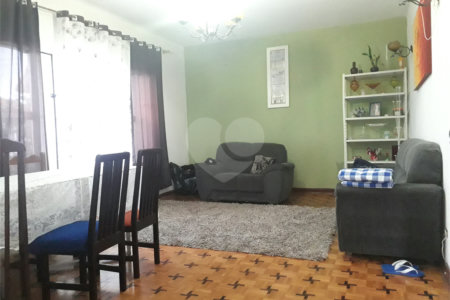 Casa à venda com 3 quartos em Vila Flávio, Mogi das Cruzes, SP