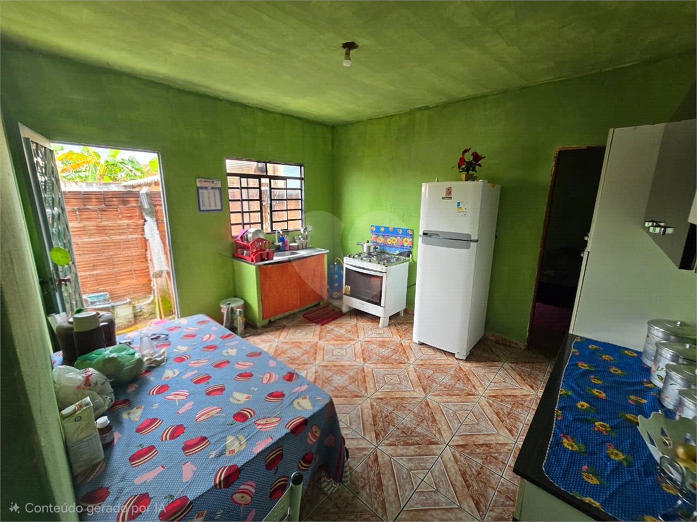 Casa à venda com 2 quartos em Vila Carvalho, Itapetininga, SP