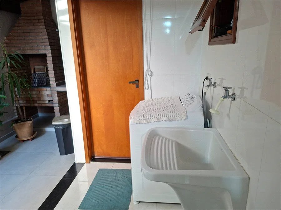 Sobrado à venda com 3 quartos, sendo 1 suíte,  em Jardim Bonfiglioli, São Paulo, SP