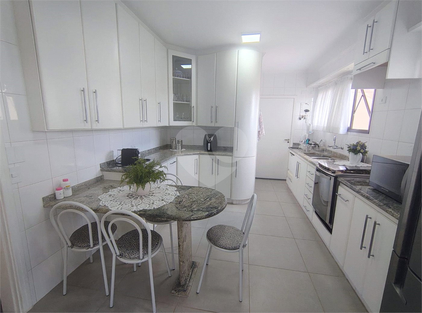 Apartamento à venda com 3 quartos, sendo 2 suítes, em Vila Rica, Jundiaí, SP