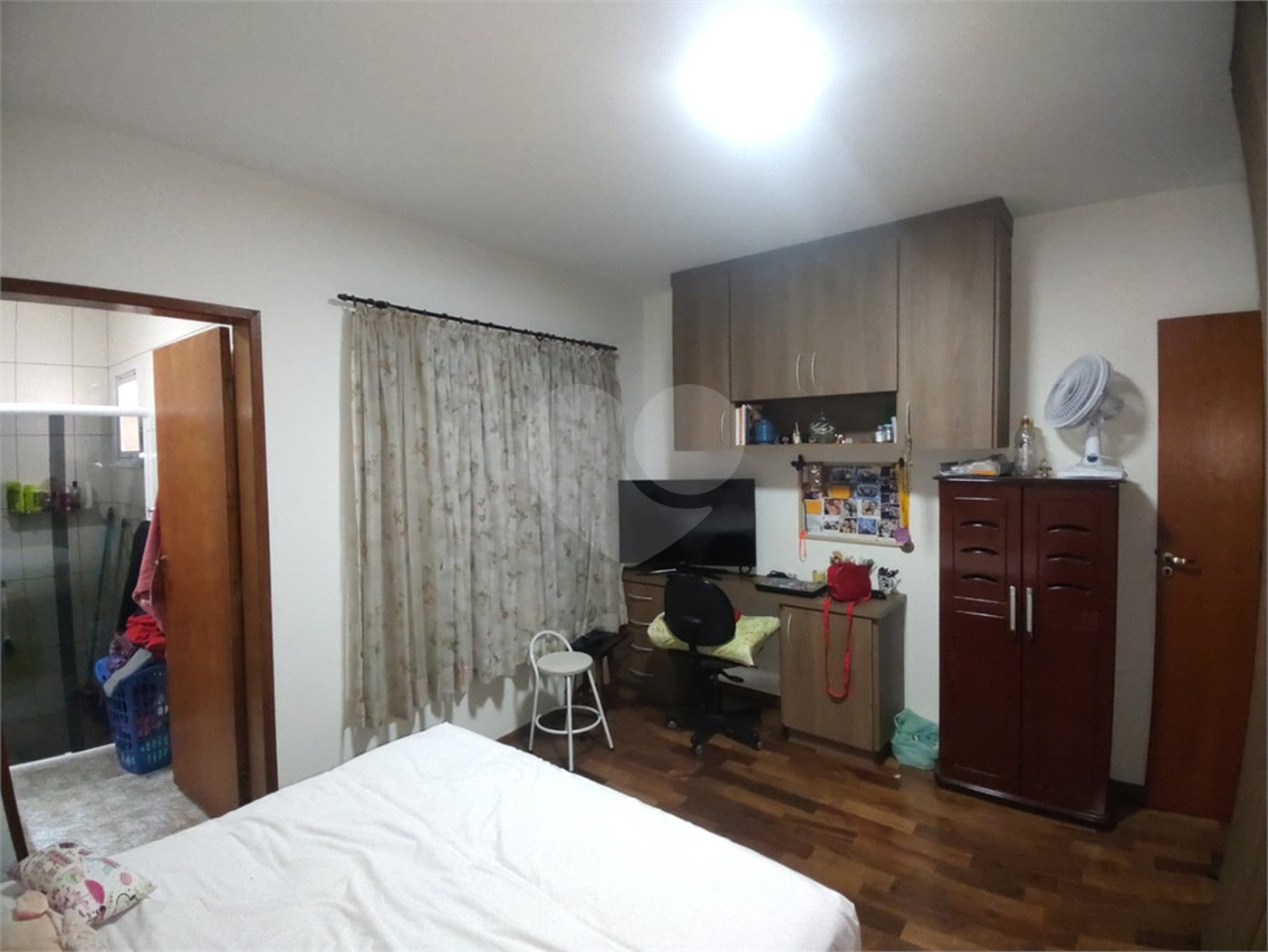 Casa à venda com 3 suítes no condomínio Morada das Hortênsias, São Paulo - SP